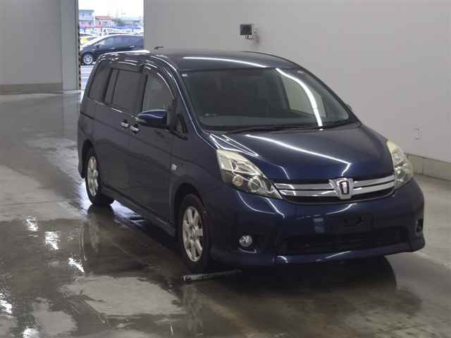 TOYOTA ISIS 2014