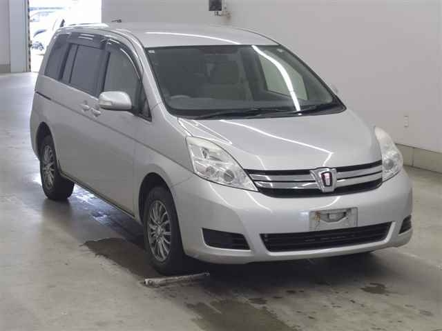 TOYOTA ISIS 2013