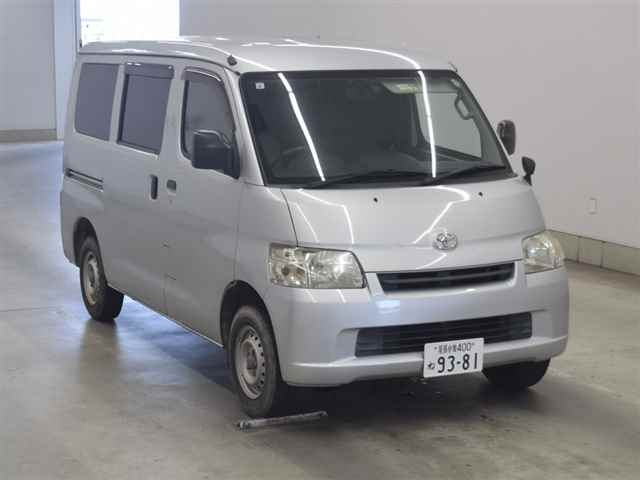 TOYOTA TOWN ACE VAN 2018