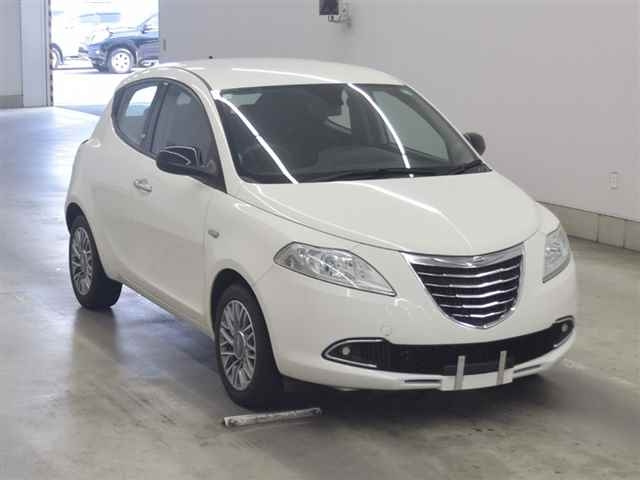 CHRYSLER YPSILON 2014