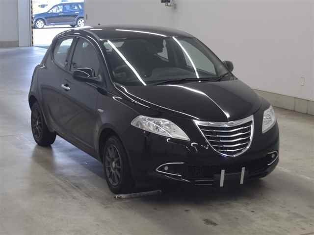 CHRYSLER YPSILON 2013