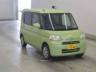 DAIHATSU TANTO 2012