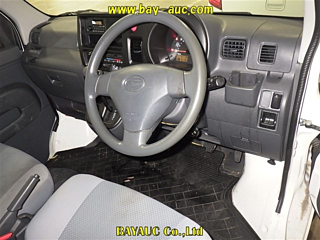 DAIHATSU HIJET VAN 2015