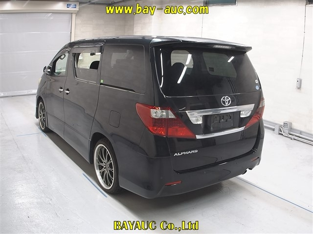 TOYOTA ALPHARD 2010