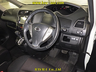 NISSAN SERENA 2011