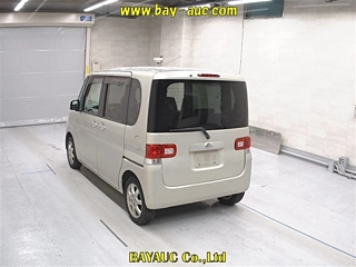 DAIHATSU TANTO 2010