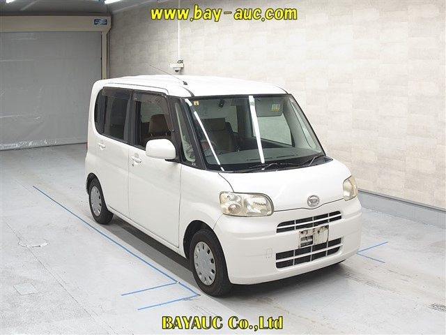 DAIHATSU TANTO 2008