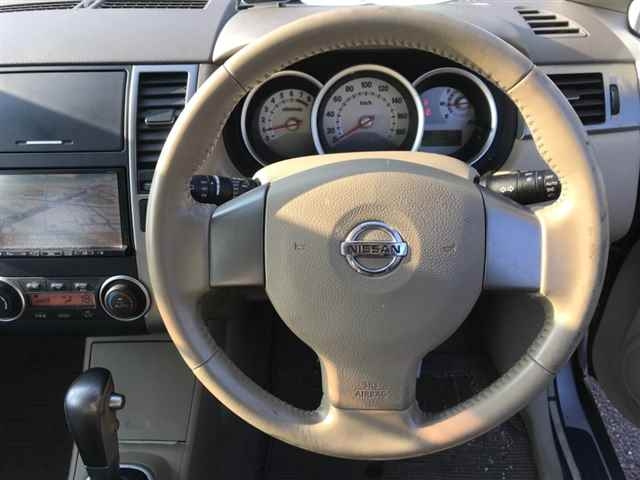 NISSAN TIIDA 2009