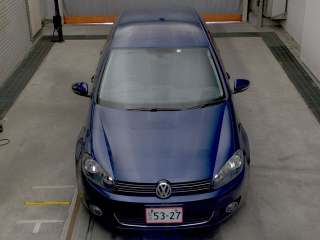 VOLKSWAGEN GOLF 2010