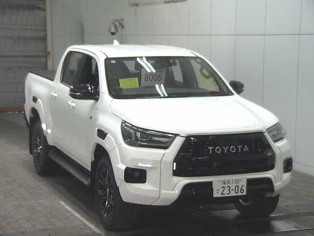 TOYOTA HILUX 2023