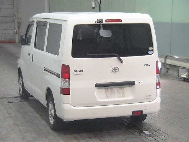 TOYOTA LITE ACE VAN 2016