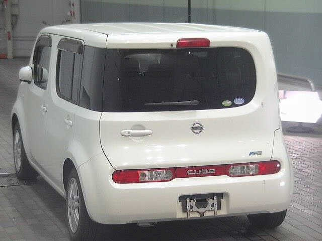 NISSAN CUBE 2011