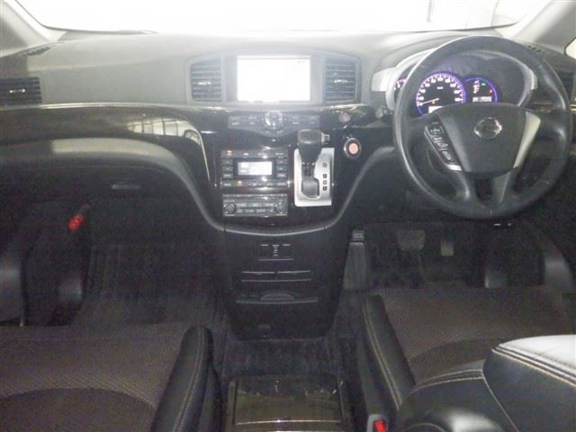 NISSAN ELGRAND 2011
