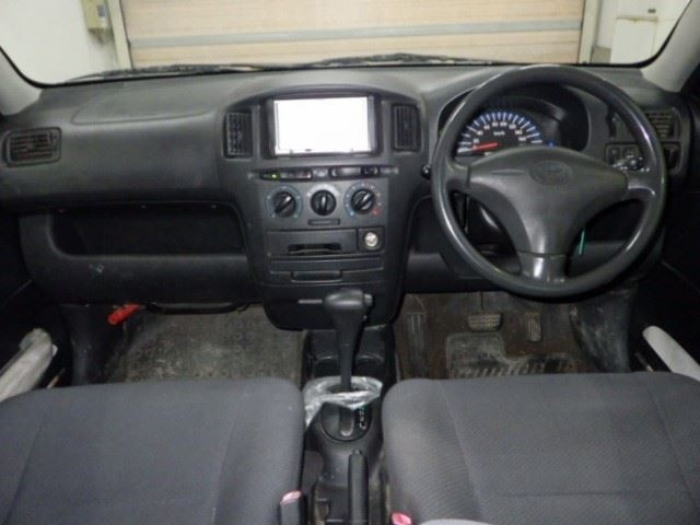 TOYOTA PROBOX 2010