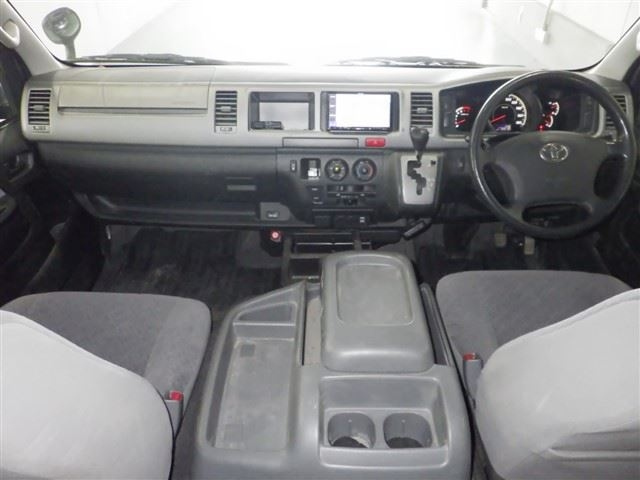 TOYOTA HIACE VAN 2008