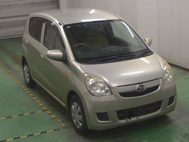 DAIHATSU MIRA 2010
