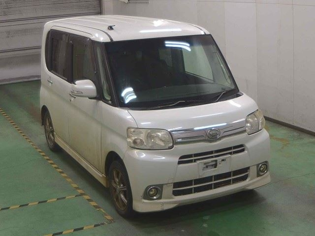 DAIHATSU TANTO 2012