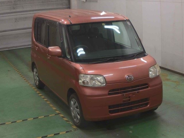 DAIHATSU TANTO 2010