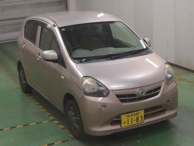 DAIHATSU MIRA E S 2012