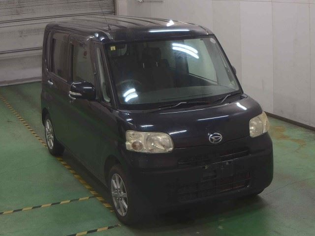 DAIHATSU TANTO 2010