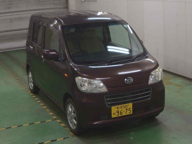 DAIHATSU TANTO EXE 2011