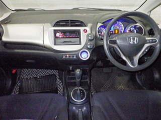 HONDA FIT 2010