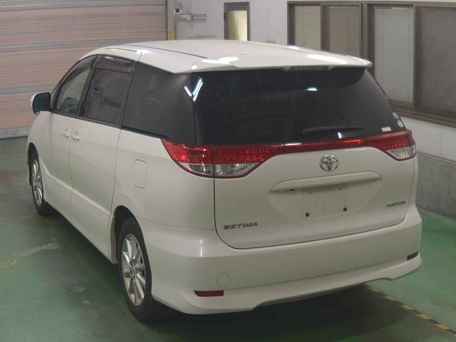 TOYOTA ESTIMA 2009