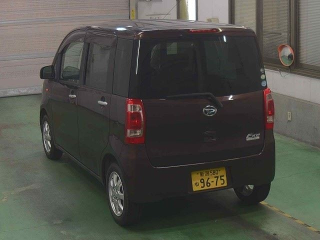 DAIHATSU TANTO EXE 2011