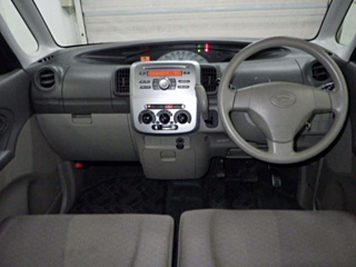DAIHATSU TANTO 2010