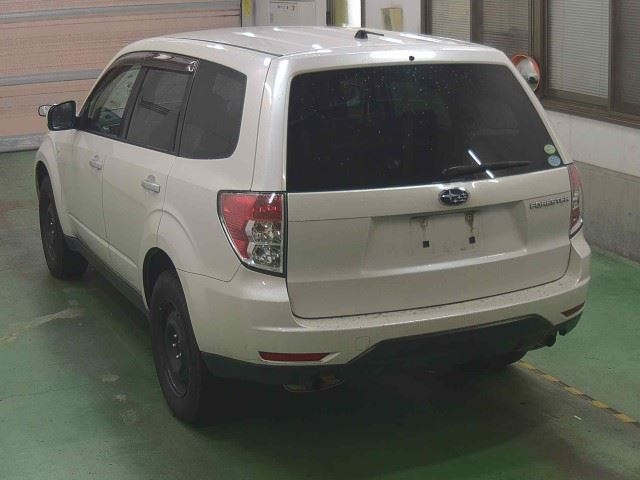 SUBARU FORESTER 2011