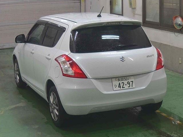 SUZUKI SWIFT 2011