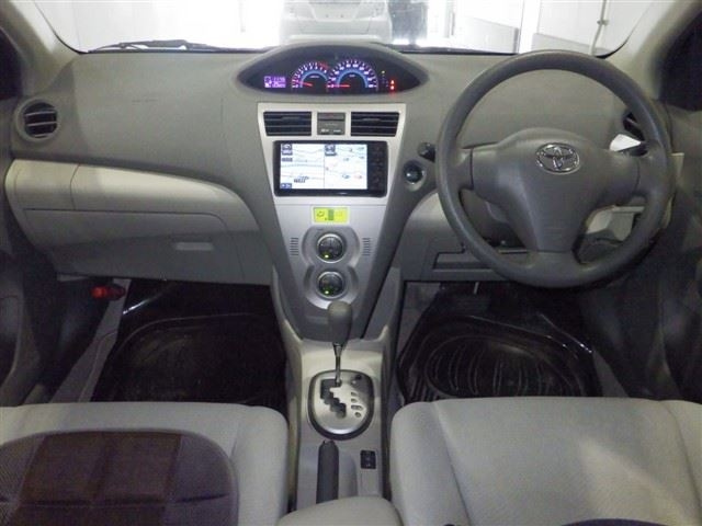 TOYOTA BELTA 2011