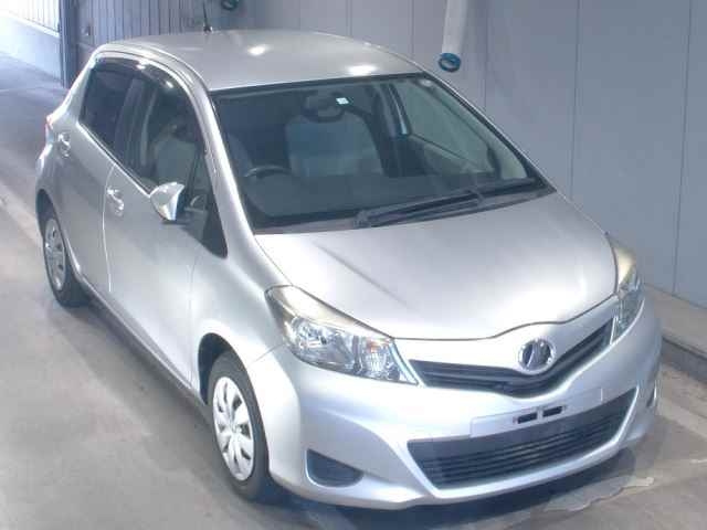 TOYOTA VITZ 2014
