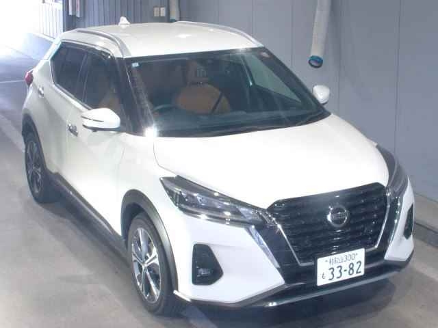 NISSAN KIX 2021