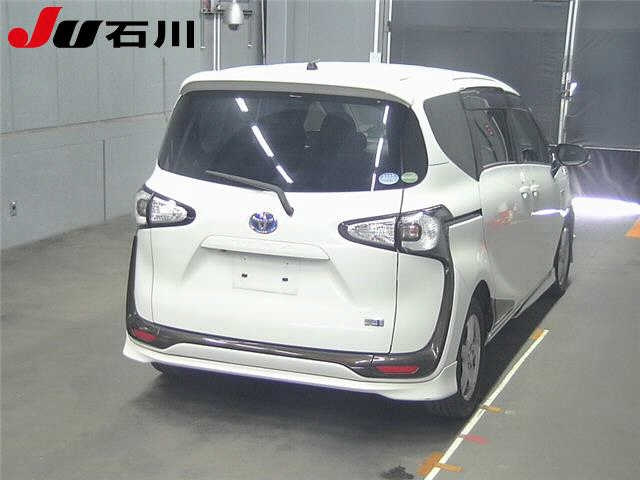 TOYOTA SIENTA 2016