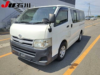 TOYOTA HIACE VAN 2011