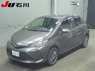 TOYOTA VITZ 2015