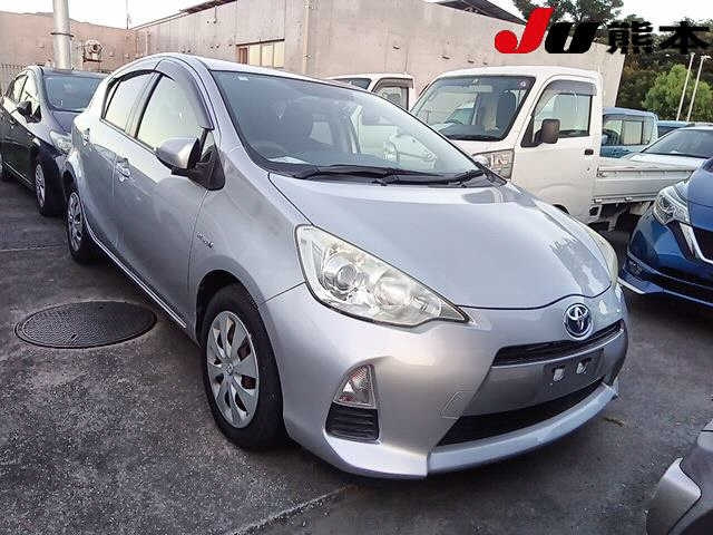 TOYOTA AQUA 2012