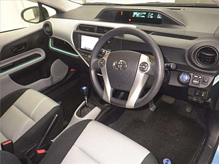 TOYOTA AQUA 2012