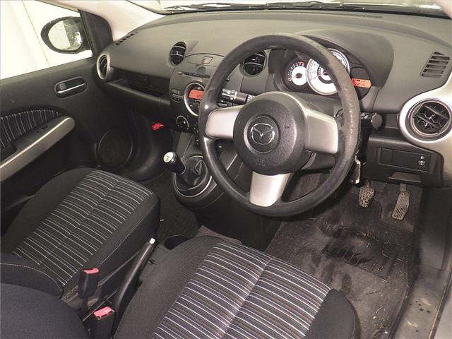 MAZDA DEMIO 2009