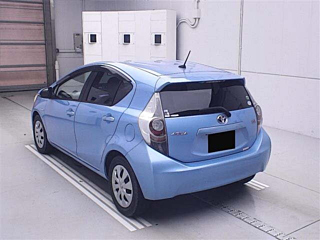 TOYOTA AQUA 2012