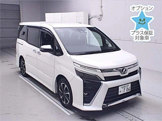 TOYOTA VOXY 2019