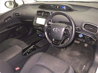 TOYOTA PRIUS 2020