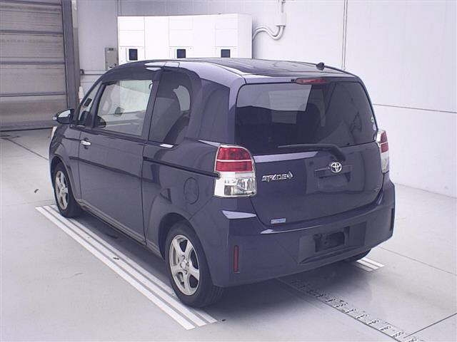 TOYOTA SPADE 2012