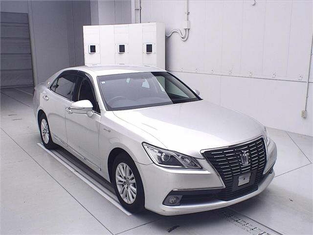 TOYOTA CROWN 2013