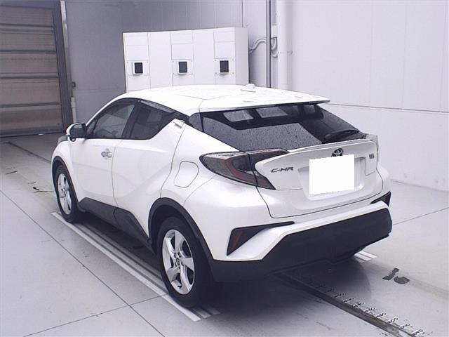 TOYOTA C-HR 2018