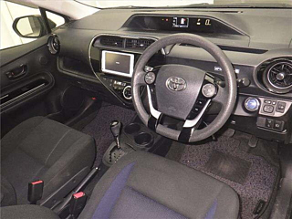 TOYOTA AQUA 2020