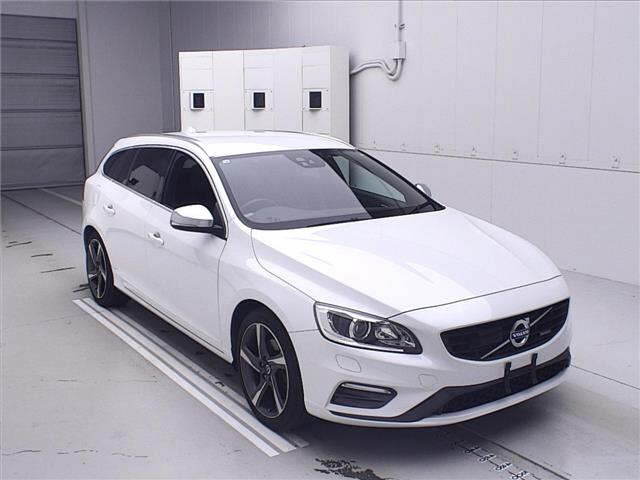 VOLVO V60 2014