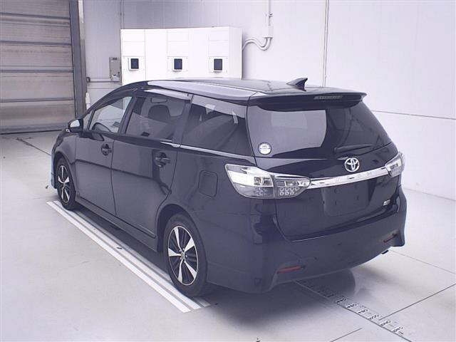 TOYOTA WISH 2014