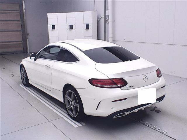 MERCEDES BENZ C CLASS 2016
